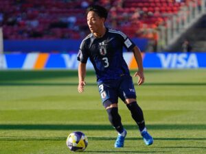 ⚽️19岁天才闪电转会！与堂安律成队友！ 封面