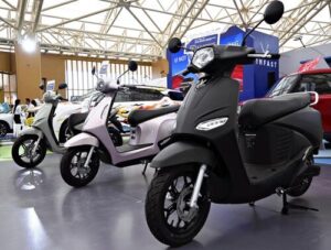 🛵越南摩托车“告别油”，本田份额遭打击！ 封面