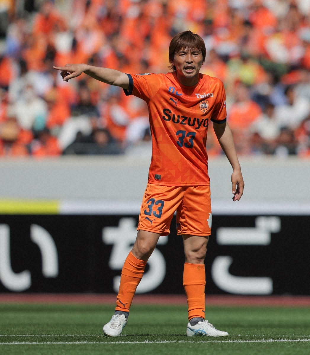 ⚽️37岁老将“断舍离”，日元球星告别！