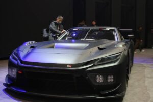 🚀丰田放大招！320公里/小时混动车，绝了！ 封面