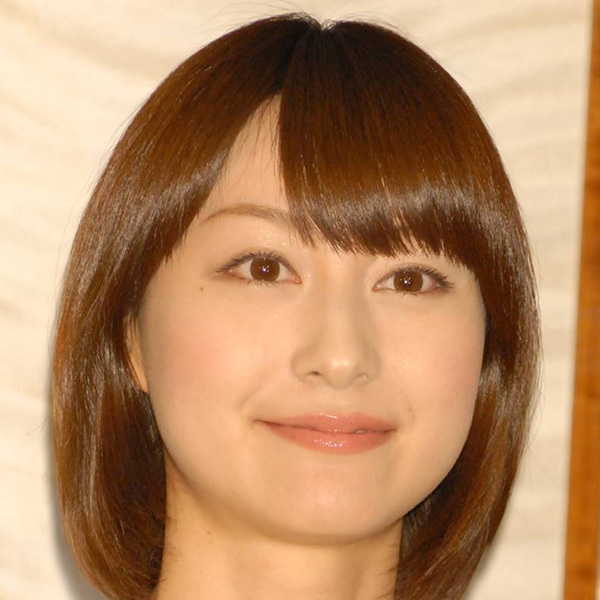 💥年收178万，她却说“谢了”？（小川彩佳）