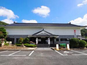 💰老馆长：就这儿不收微信？气死我了！ 封面