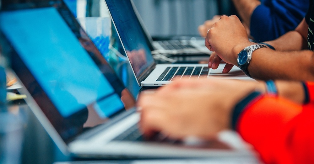 🚨电脑要涨价了？！内存暴涨，钱包颤抖！