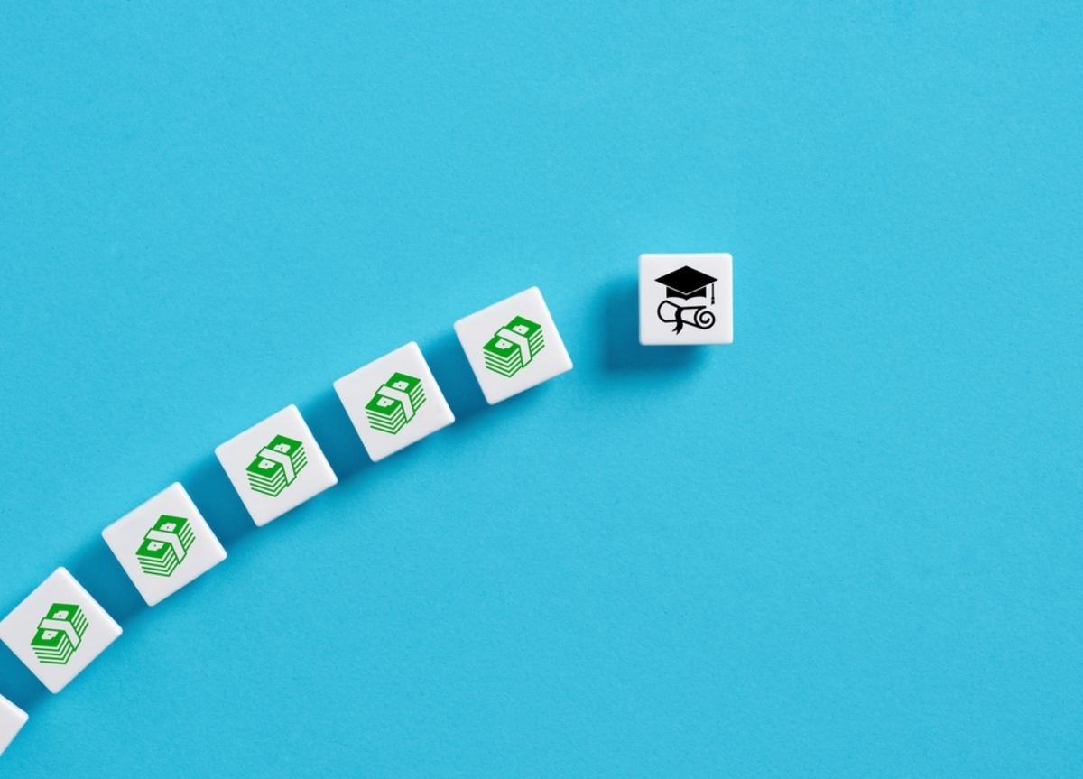 💡孩子想上大学，家靠低保能行吗？