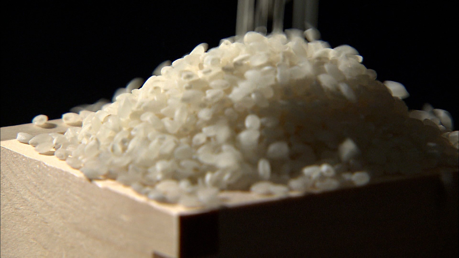 🍚米价飙新高！降价交易却增多？（这反转…）