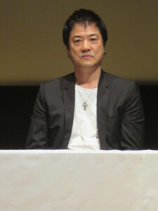 💥高知名人更新驾照，被问“曾吸毒？”网友：这都啥时候问！ 封面