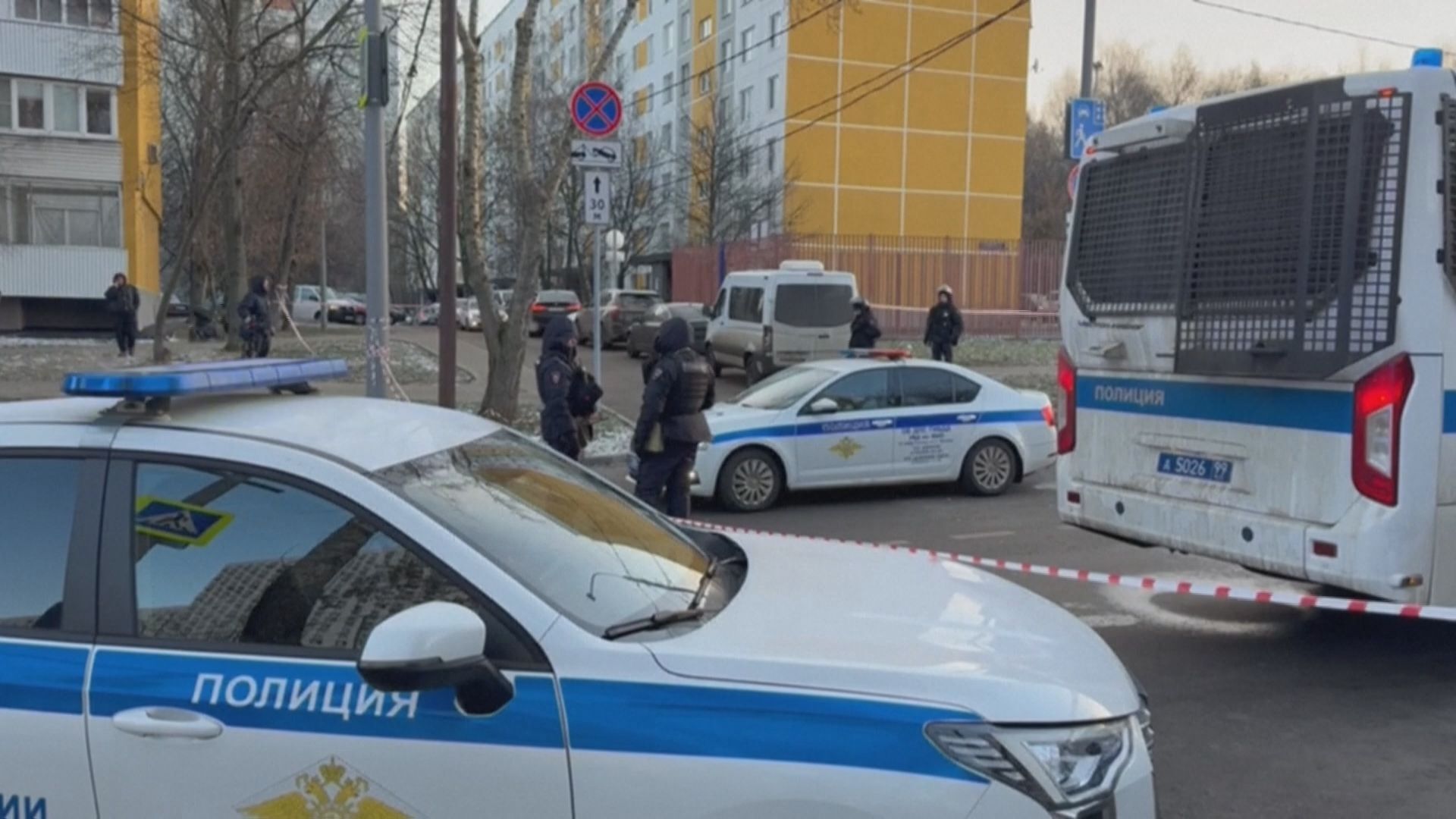 💥俄首都突发爆炸！3警丧生，局势紧张！