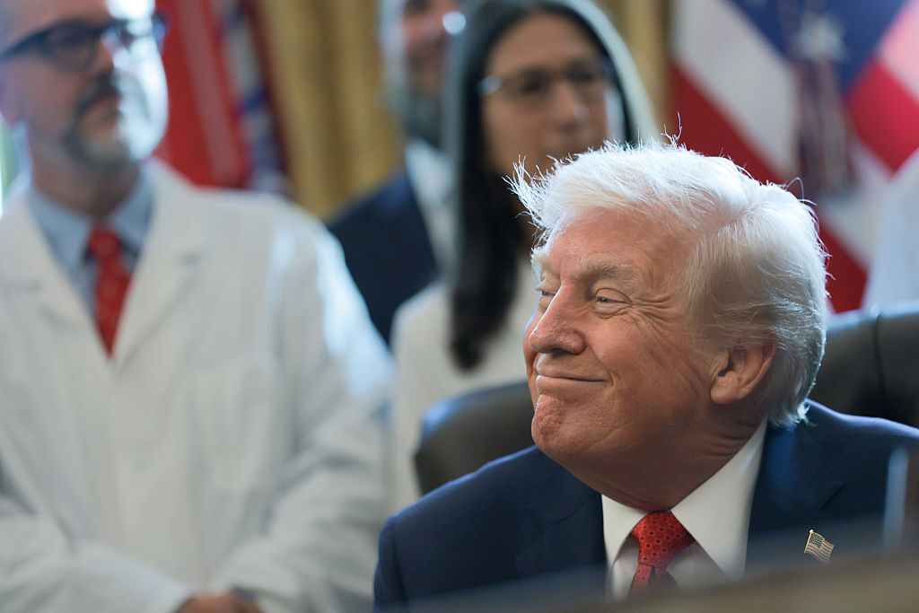 💥特朗普：我太棒了！网友：去超市看看现实吧！