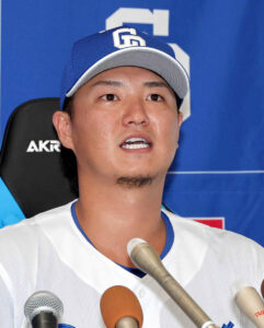 ⚾️ 告别棒球场！佐藤龙世：七年追逐，人生继续！ 封面