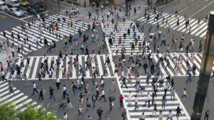 💰加薪也焦虑！2026年，日本人将面临“涨薪困境”！ 封面