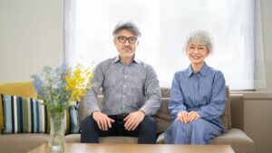 💥别买海景高档公寓！59岁打工人笑到头掉的秘密！ 封面