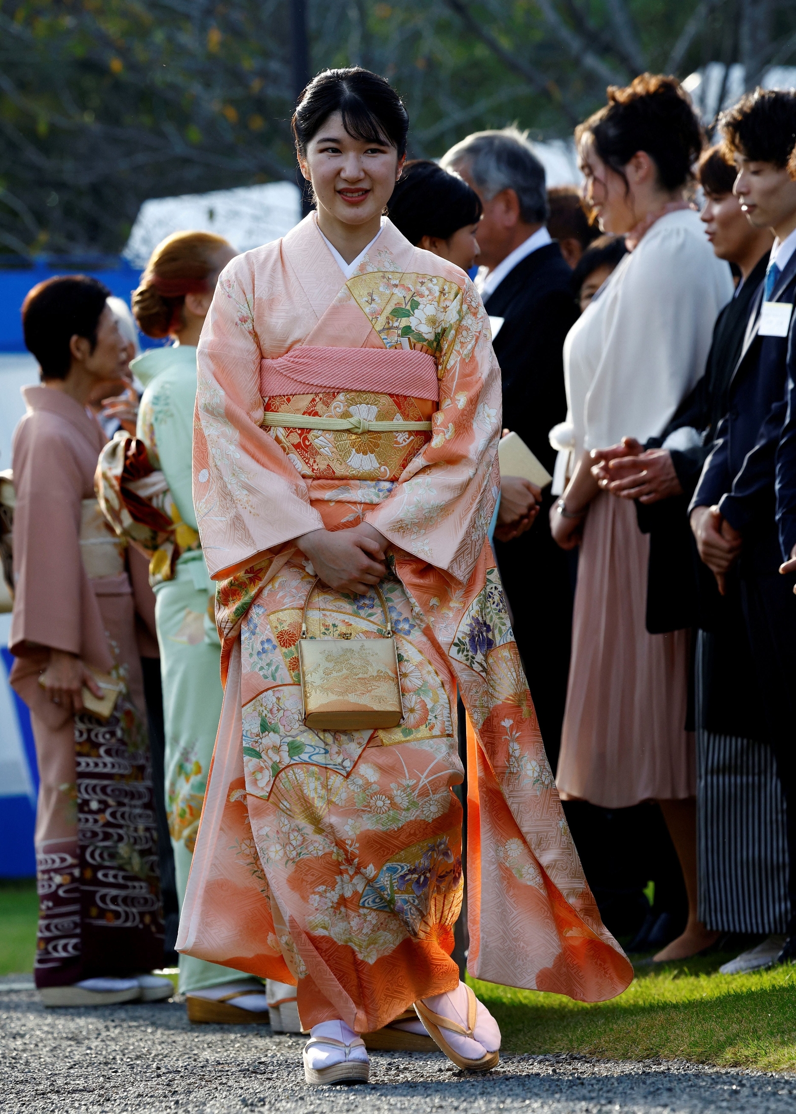 👑公主的“粉色”与“天蓝”，皇室绝美和服，惊艳世界！