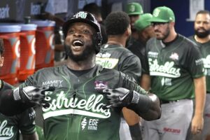 💥重磅！昔日大炮加盟，中日队火力升级！ 封面