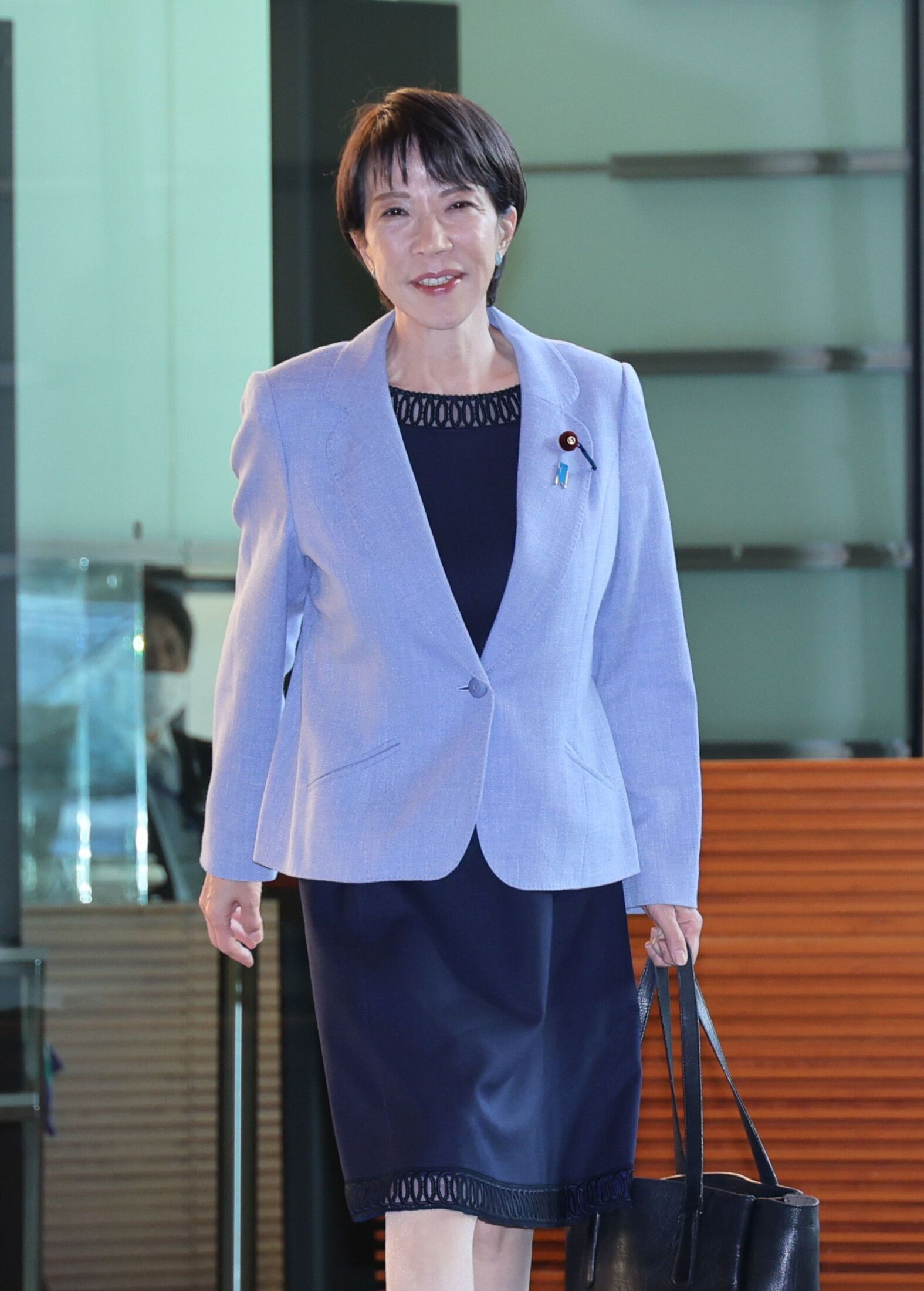 💰首相收4000万巨额捐款？背后神庙、点心和“右翼”！