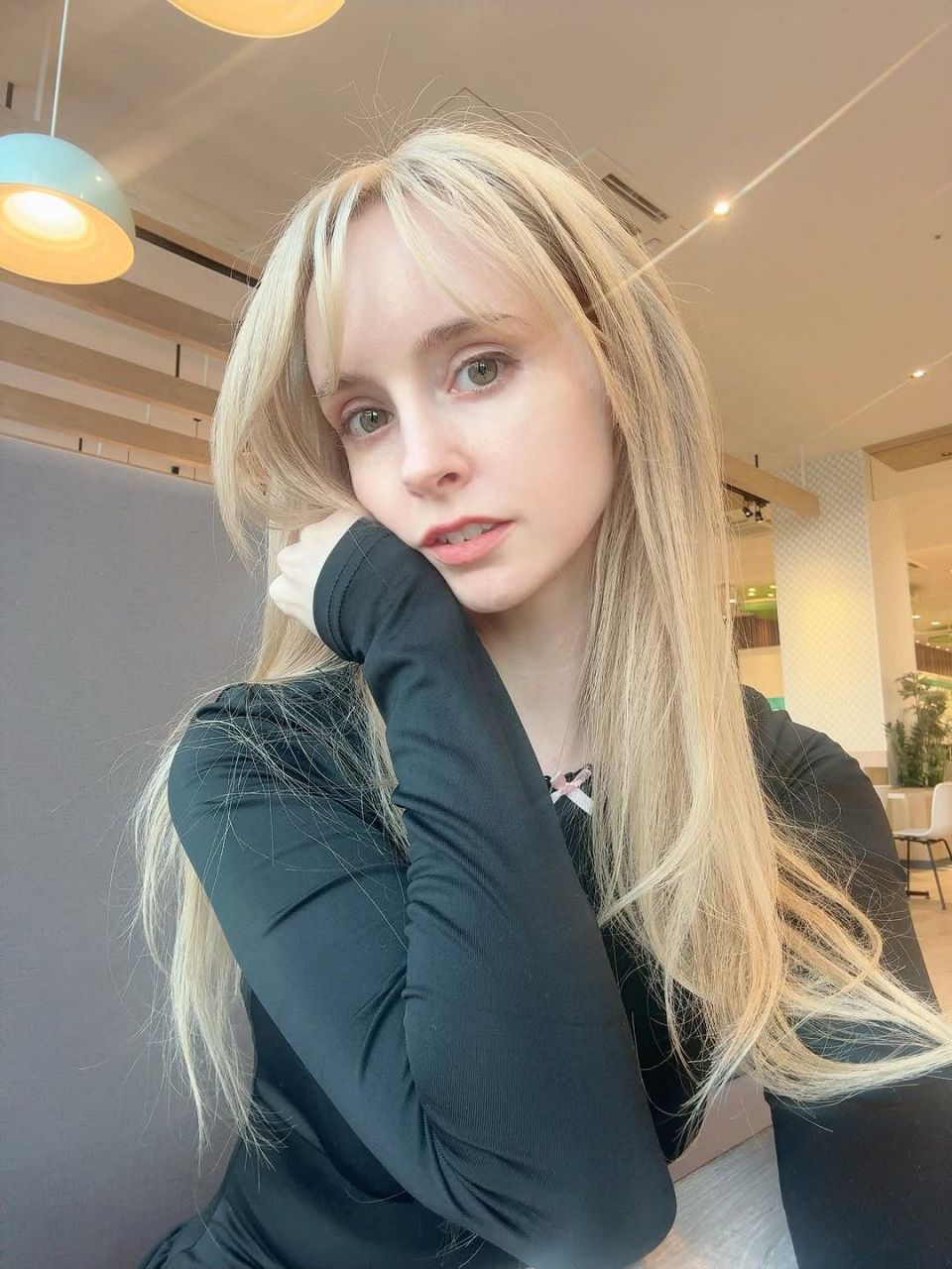 🔥29岁“黑船天使”圣诞美照来袭！透视装，简直犯规！