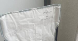 😱阳台椅一坐，吓掉人魂！万万没想到…（还好是个笑话） 封面