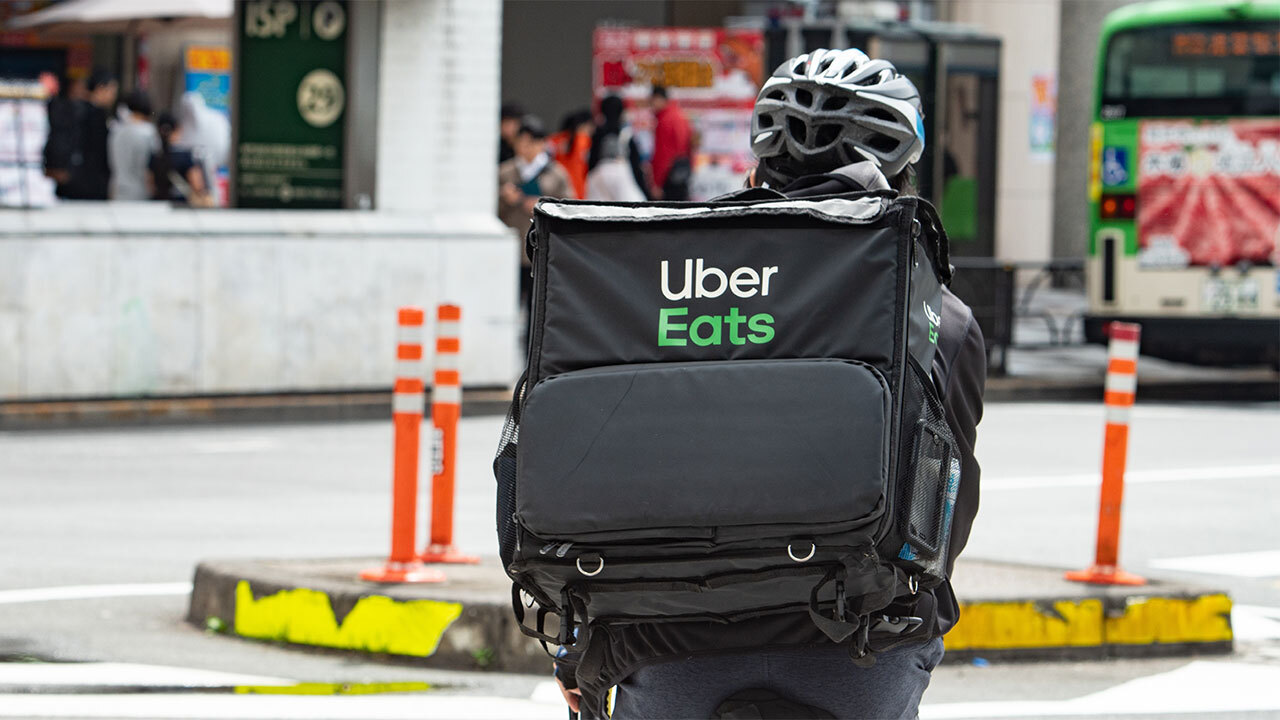 🛵外卖小哥告急！送餐慢、单子被砍，为啥？