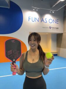 👙30岁网球女神！火辣泳装+狂饮，身材绝了！🔥 封面